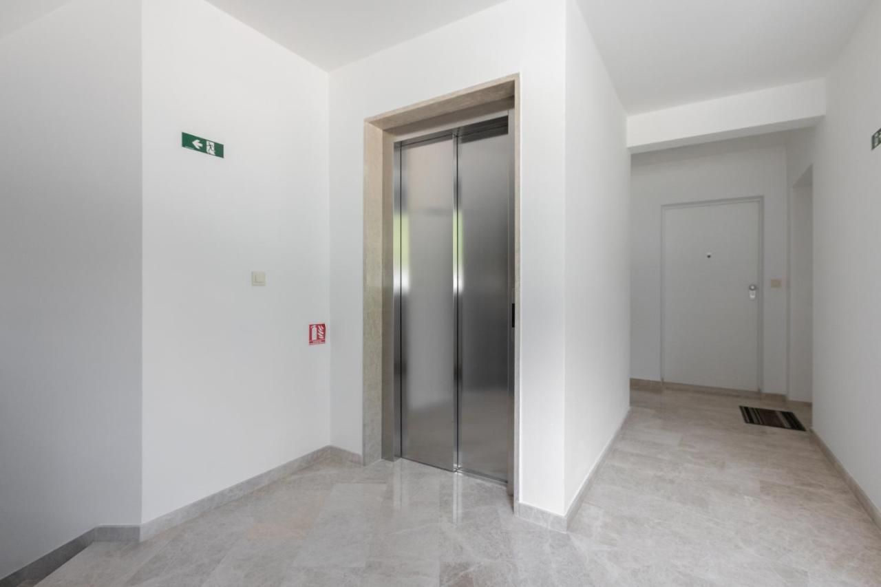 Silver Sea Apartment ماكارسكا المظهر الخارجي الصورة